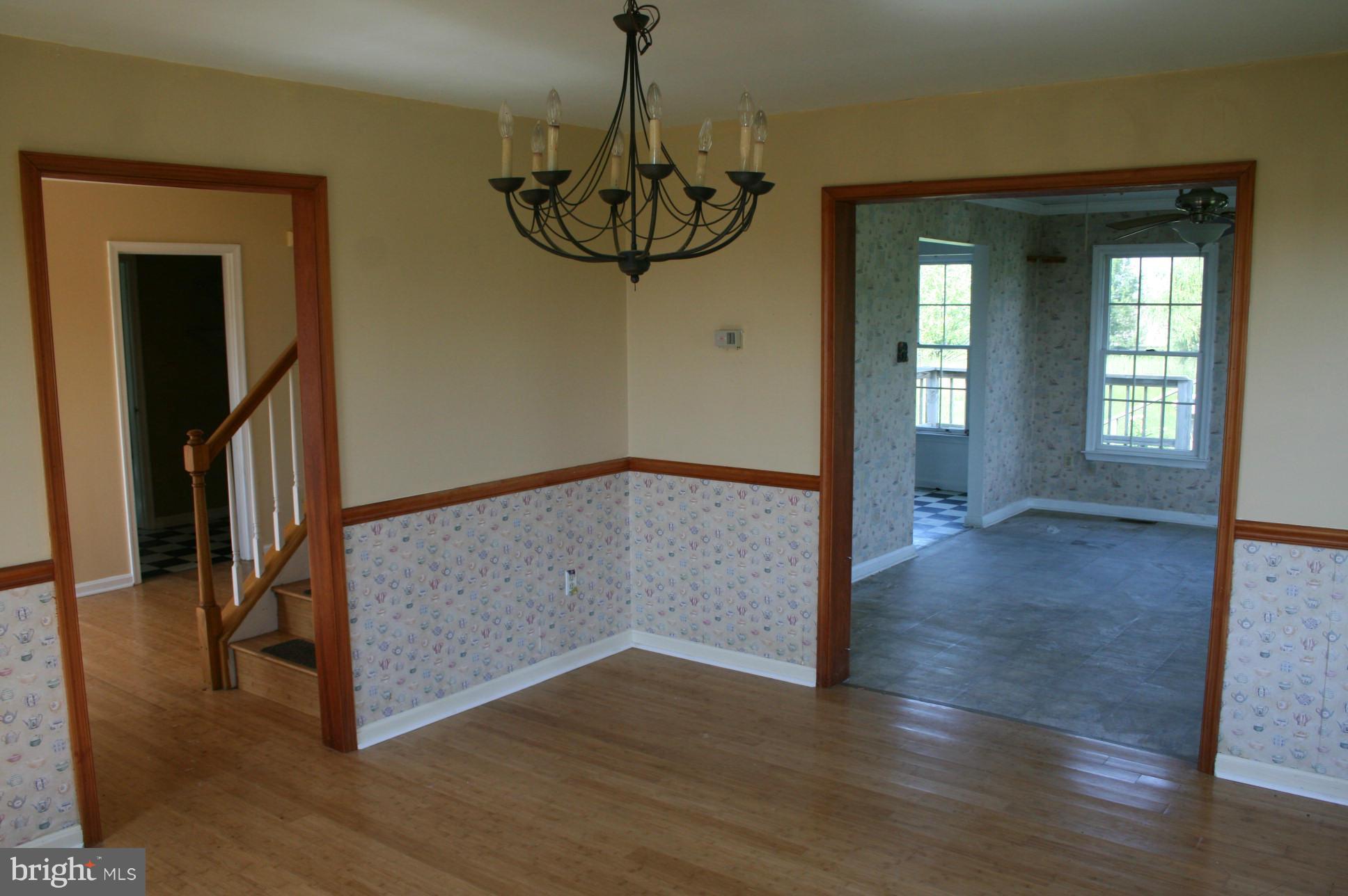 2432 Mt Ventus Road Manchester, MD 21102 - Photo 10 of 16 Dining Room