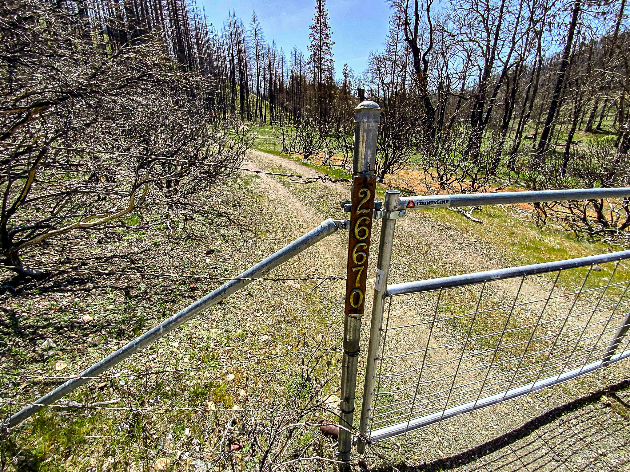26670 Upper Mad River Road Mad River, CA 95552 - Photo 12 of 21 Address on the gate