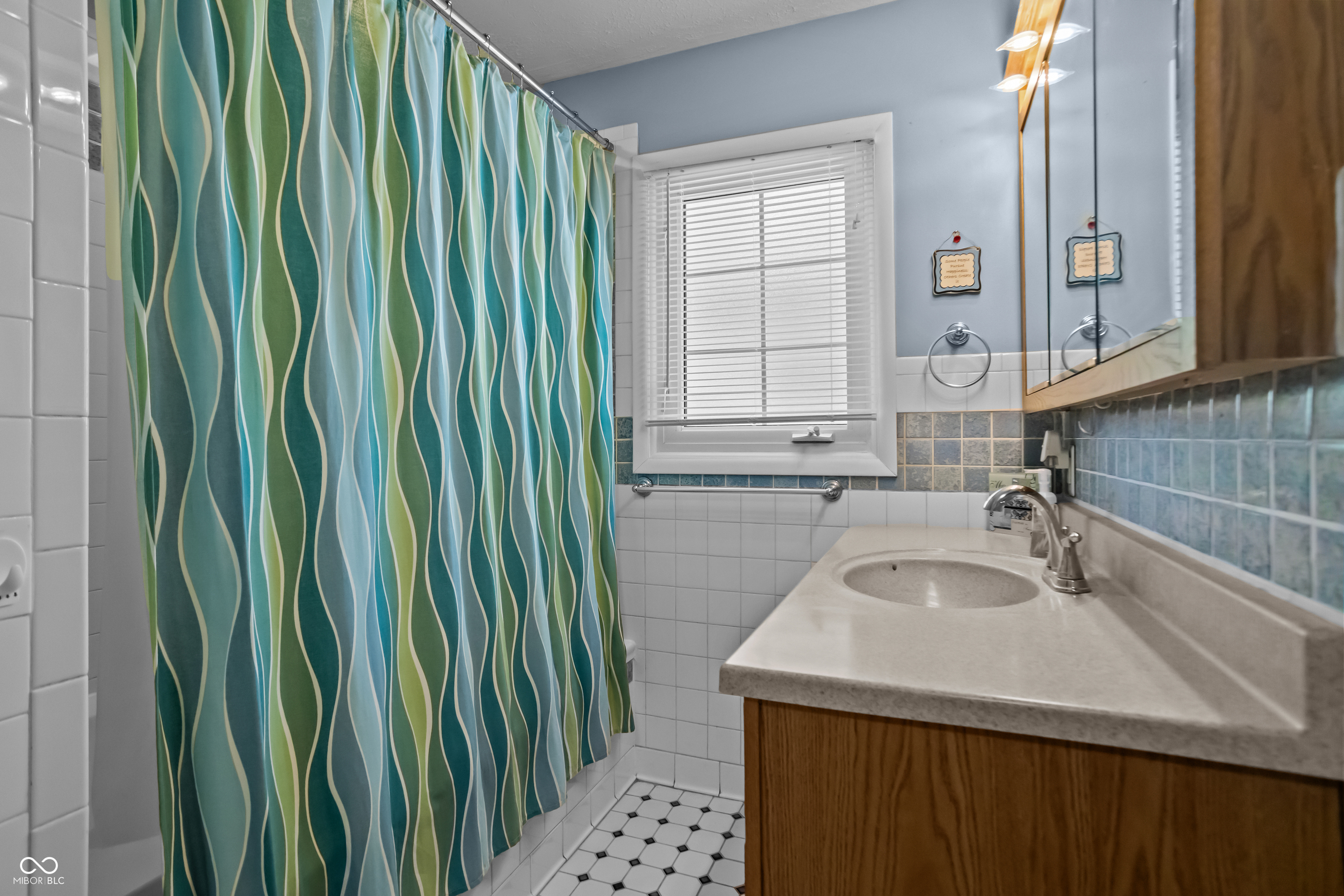 8069 Folkstone Road Indianapolis, IN 46268 - Photo 37 of 54 Gallery Image 37