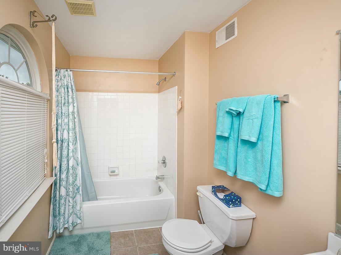 3719 Campfield Road Baltimore, MD 21207 - Photo 19 of 30 Bath (Master)