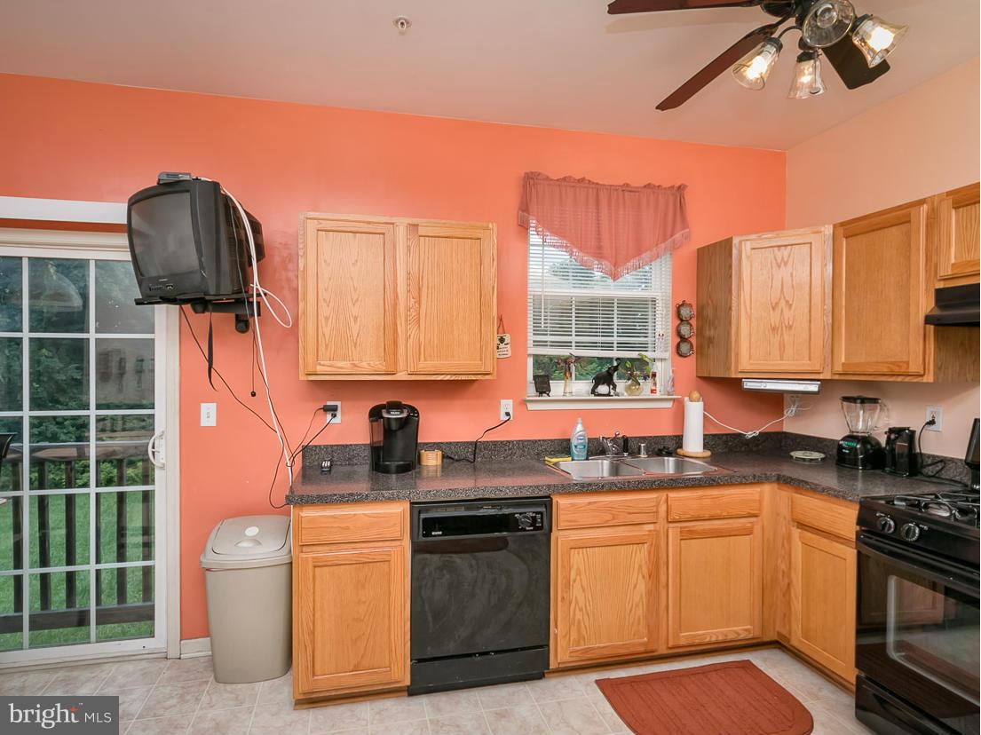 3719 Campfield Road Baltimore, MD 21207 - Photo 7 of 30 Kitchen