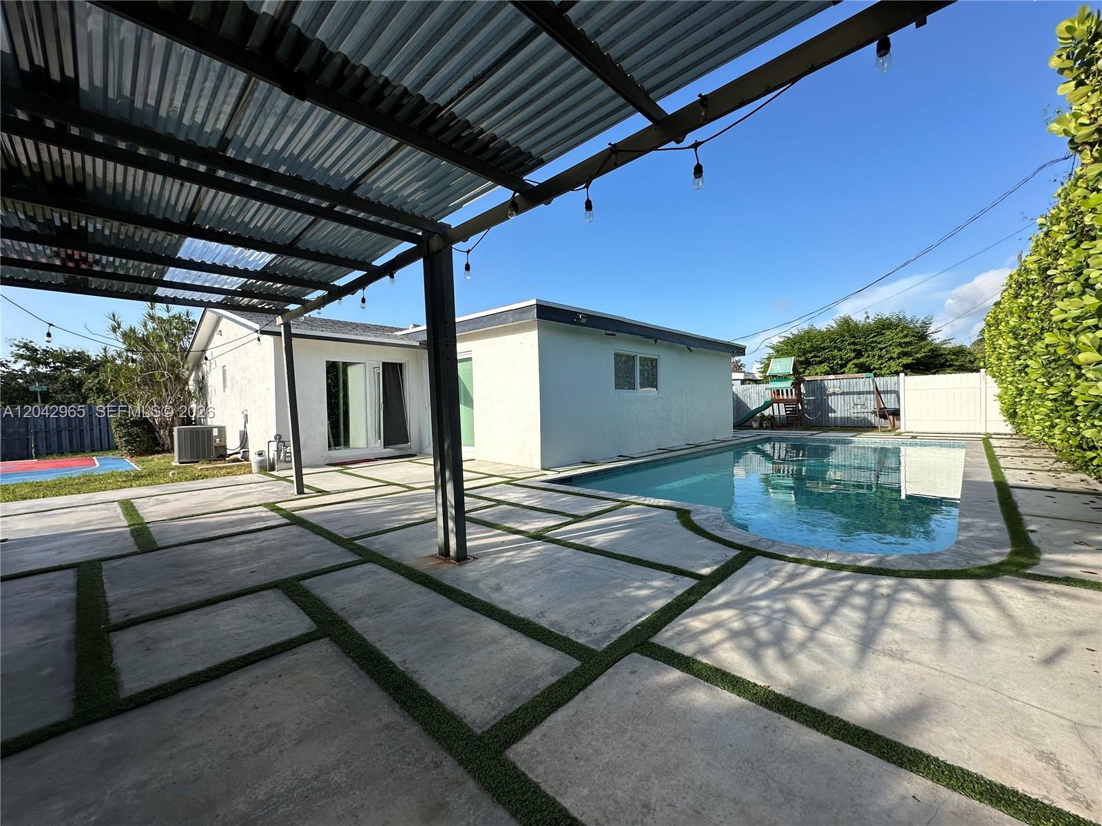 10010 Southwest 162nd Street Miami, FL 33157 - Photo 3 of 31