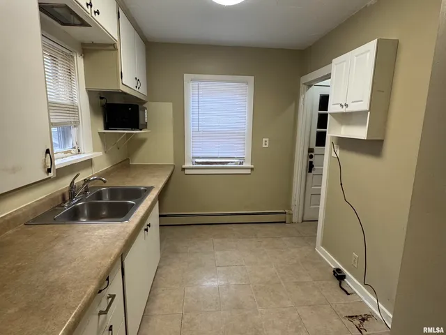 $79,900 | 1639 33rd Street, Moline, IL 61265