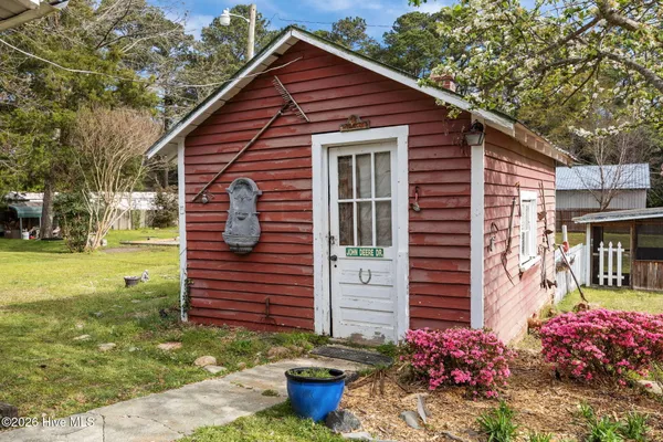 $285,000 | 302 West Green Street, Macclesfield, NC 27852