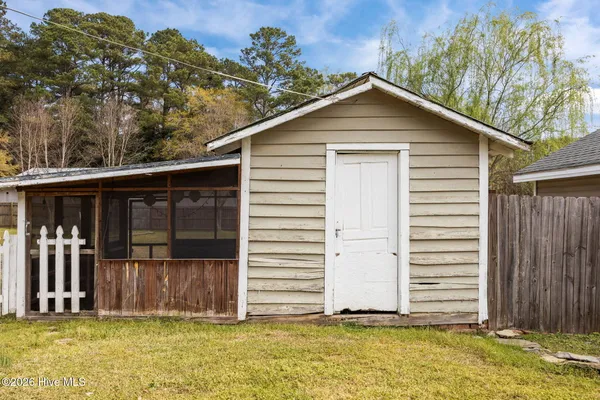 $285,000 | 302 West Green Street, Macclesfield, NC 27852