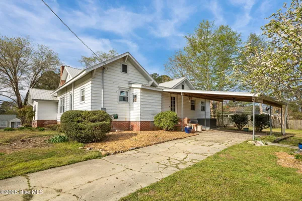 $285,000 | 302 West Green Street, Macclesfield, NC 27852