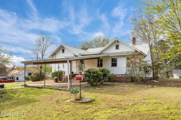 $285,000 | 302 West Green Street, Macclesfield, NC 27852