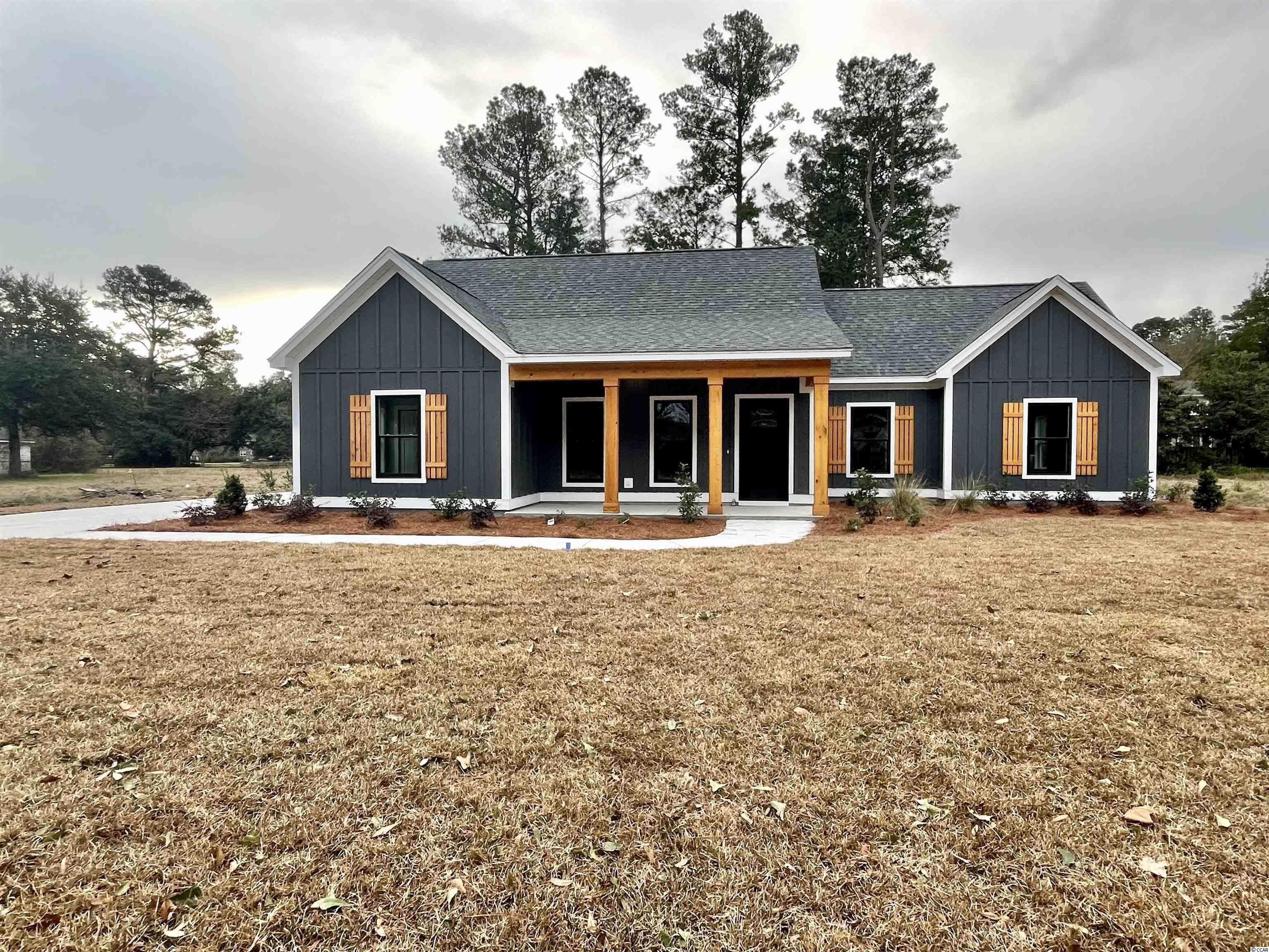 1011 Grimes Street Georgetown, SC 29440 - Photo 1 of 24 Gallery Image 1
