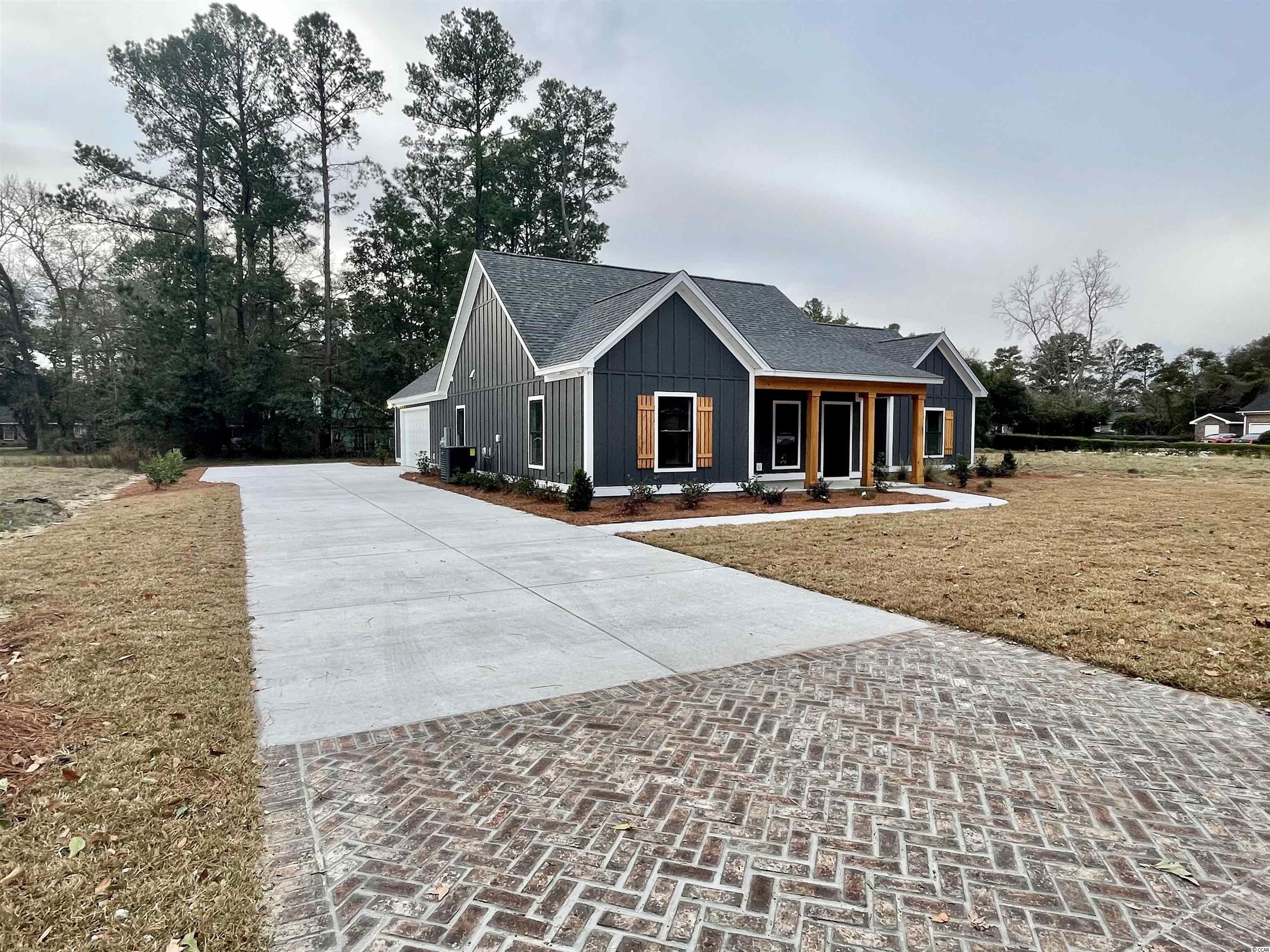 1011 Grimes Street Georgetown, SC 29440 - Photo 2 of 24 Gallery Image 2