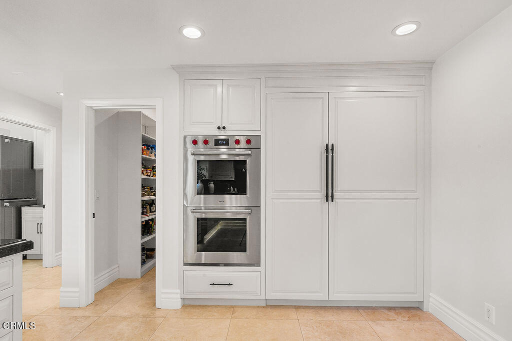 11016 Red Barn Road Camarillo, CA 93012 - Photo 28 of 72 a view of kitchen with stainless steel appliances wooden floor and window