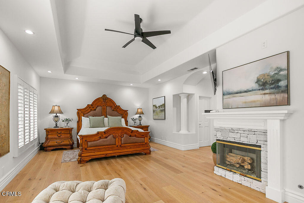 11016 Red Barn Road Camarillo, CA 93012 - Photo 54 of 72 a living room with furniture and a fireplace