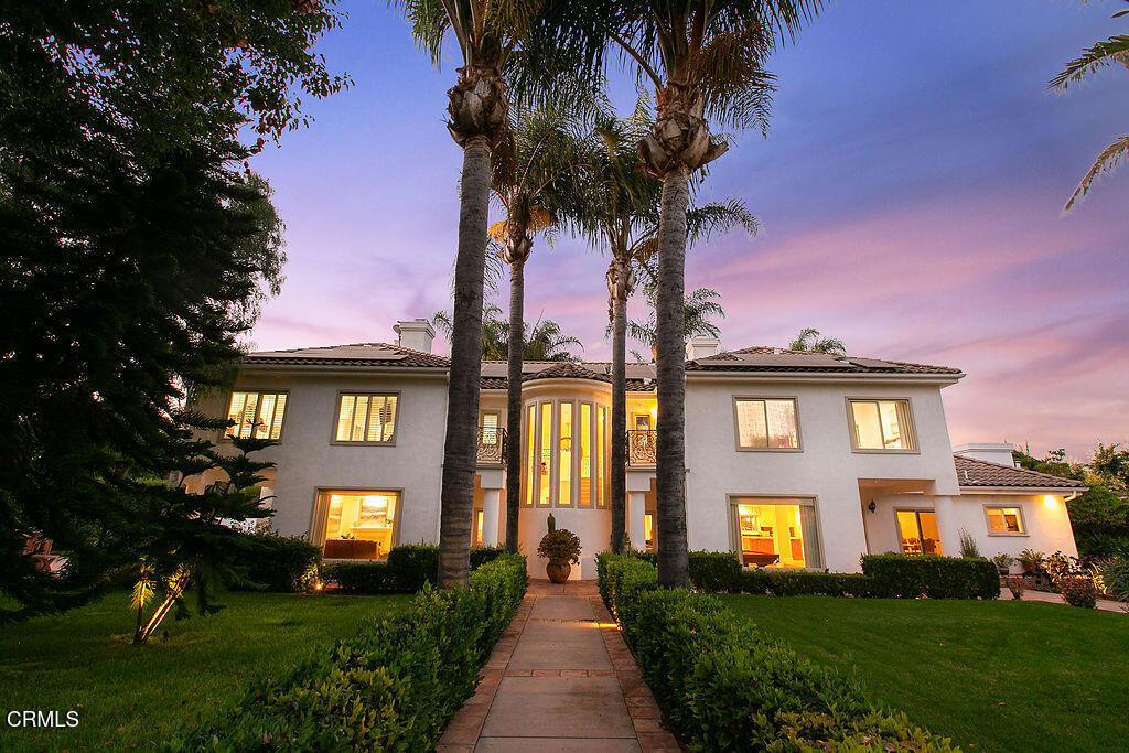 11016 Red Barn Road Camarillo, CA 93012 - Photo 7 of 72 11016RedBarn_TWILIGHT_September02,2025_0