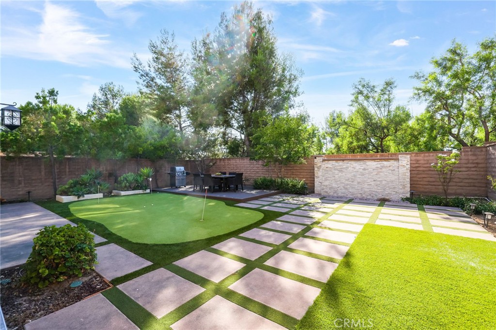 10 Shadybend Irvine, CA 92602 - Photo 43 of 59