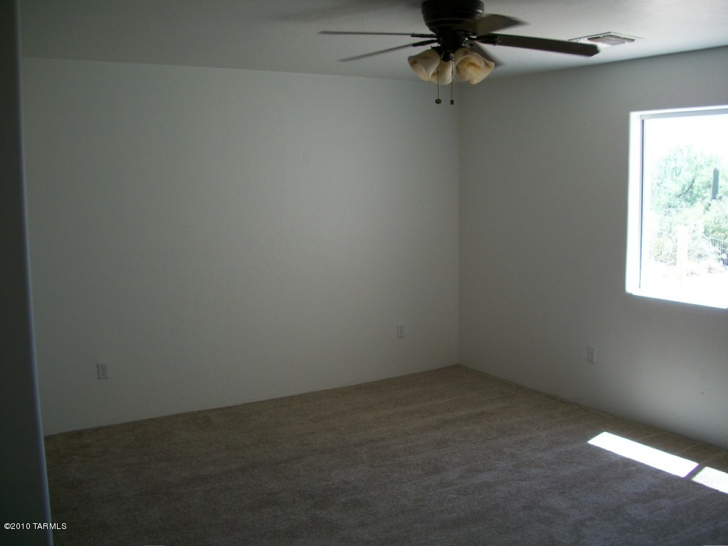 11155 North Sandra Road Tucson, AZ 85742 - Photo 4 of 5 Gallery Image 4