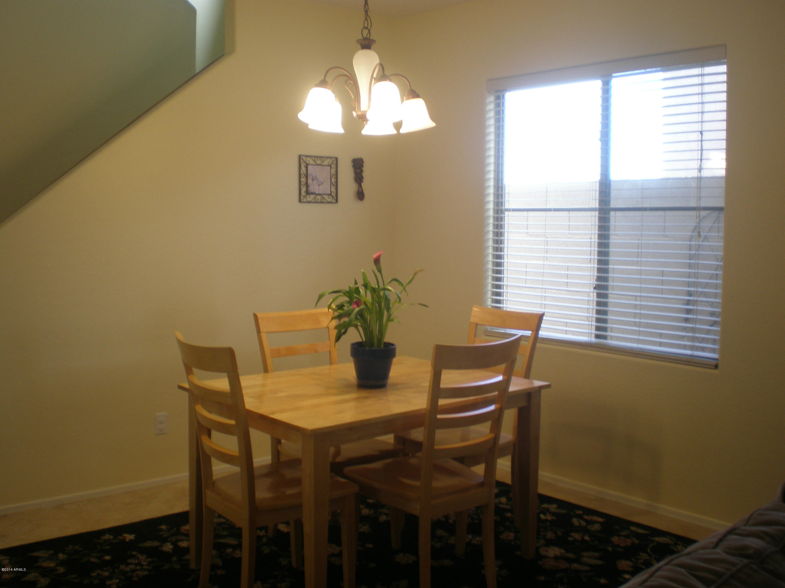 4576 East Del Rio Street Gilbert, AZ 85295 - Photo 5 of 23 Dining