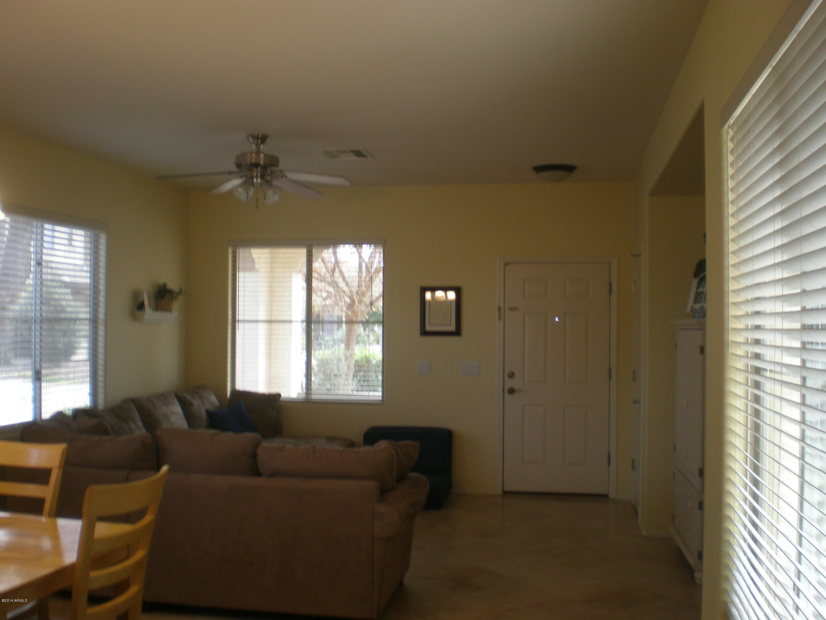 4576 East Del Rio Street Gilbert, AZ 85295 - Photo 6 of 23 Living/Dining