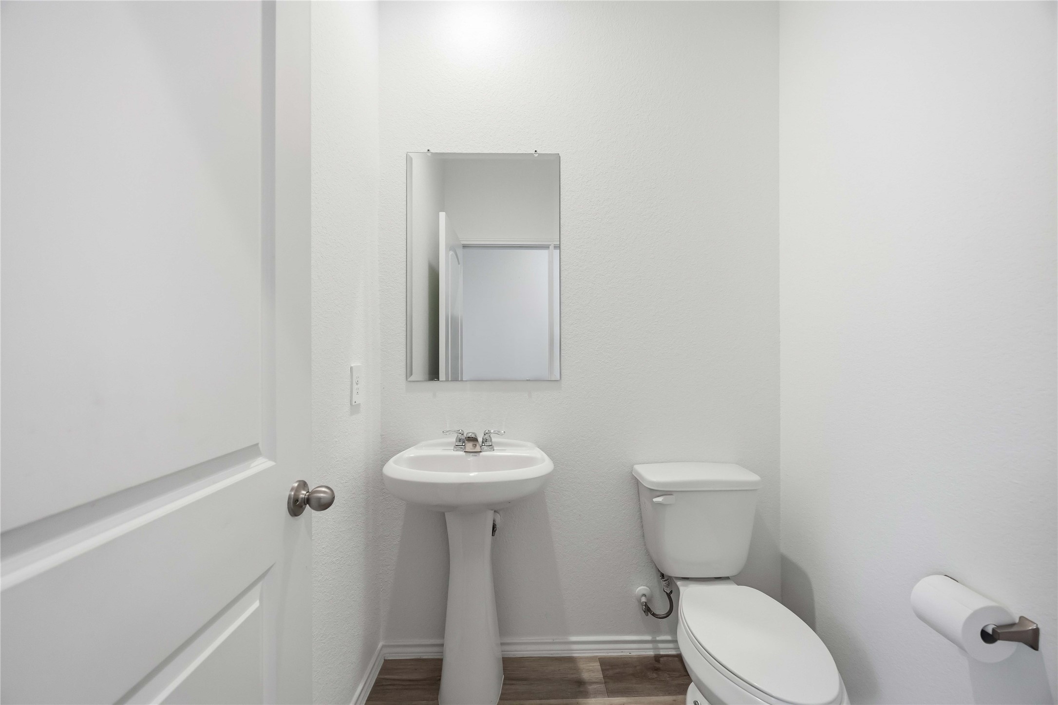 12219 Ridge River Lane Houston, TX 77067 - Photo 12 of 30 Half bath