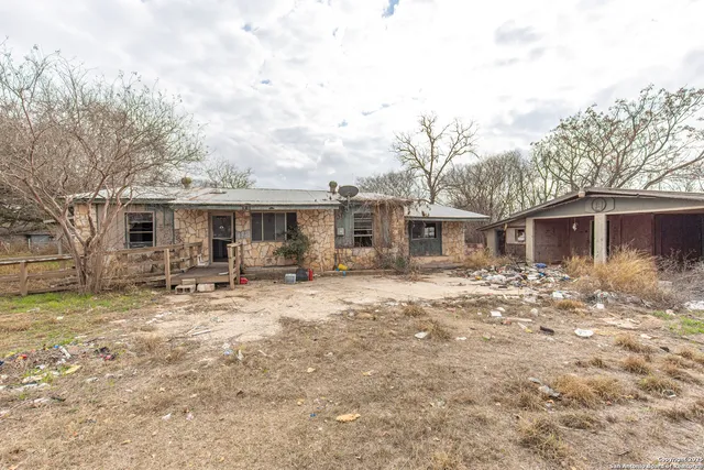 $95,000 | 313 Shalimar Road, Poteet, TX 78065
