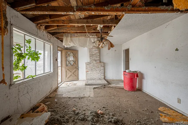 $95,000 | 313 Shalimar Road, Poteet, TX 78065