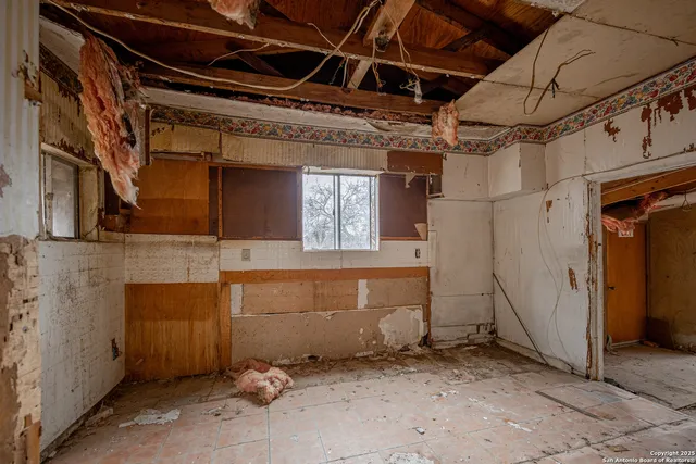 $95,000 | 313 Shalimar Road, Poteet, TX 78065