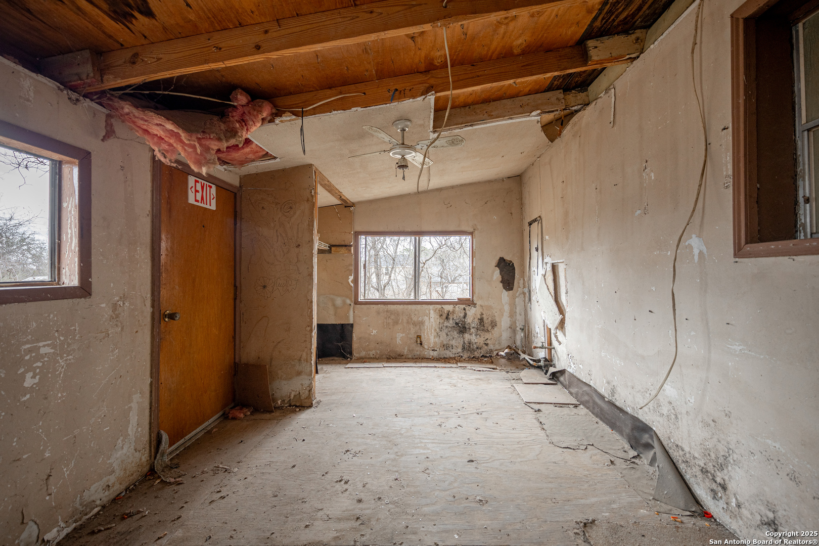 313 Shalimar Road Poteet, TX 78065 - Photo 17 of 24