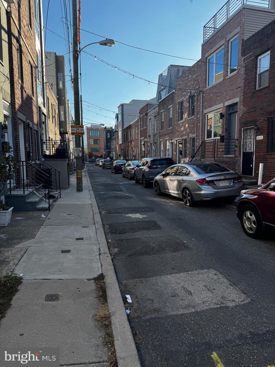 1528 Manton Street Philadelphia, PA 19146 - Photo 4 of 14