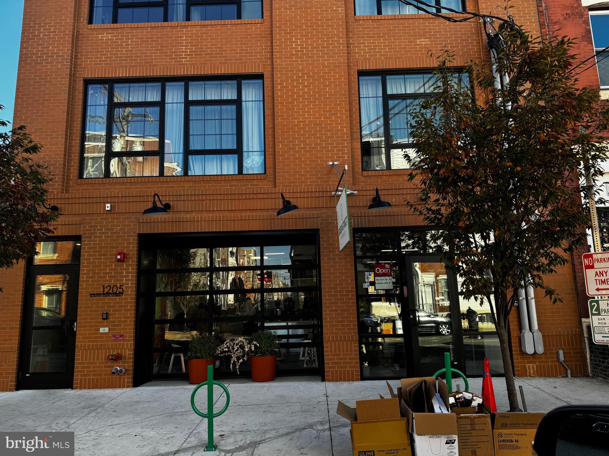 1528 Manton Street Philadelphia, PA 19146 - Photo 7 of 14