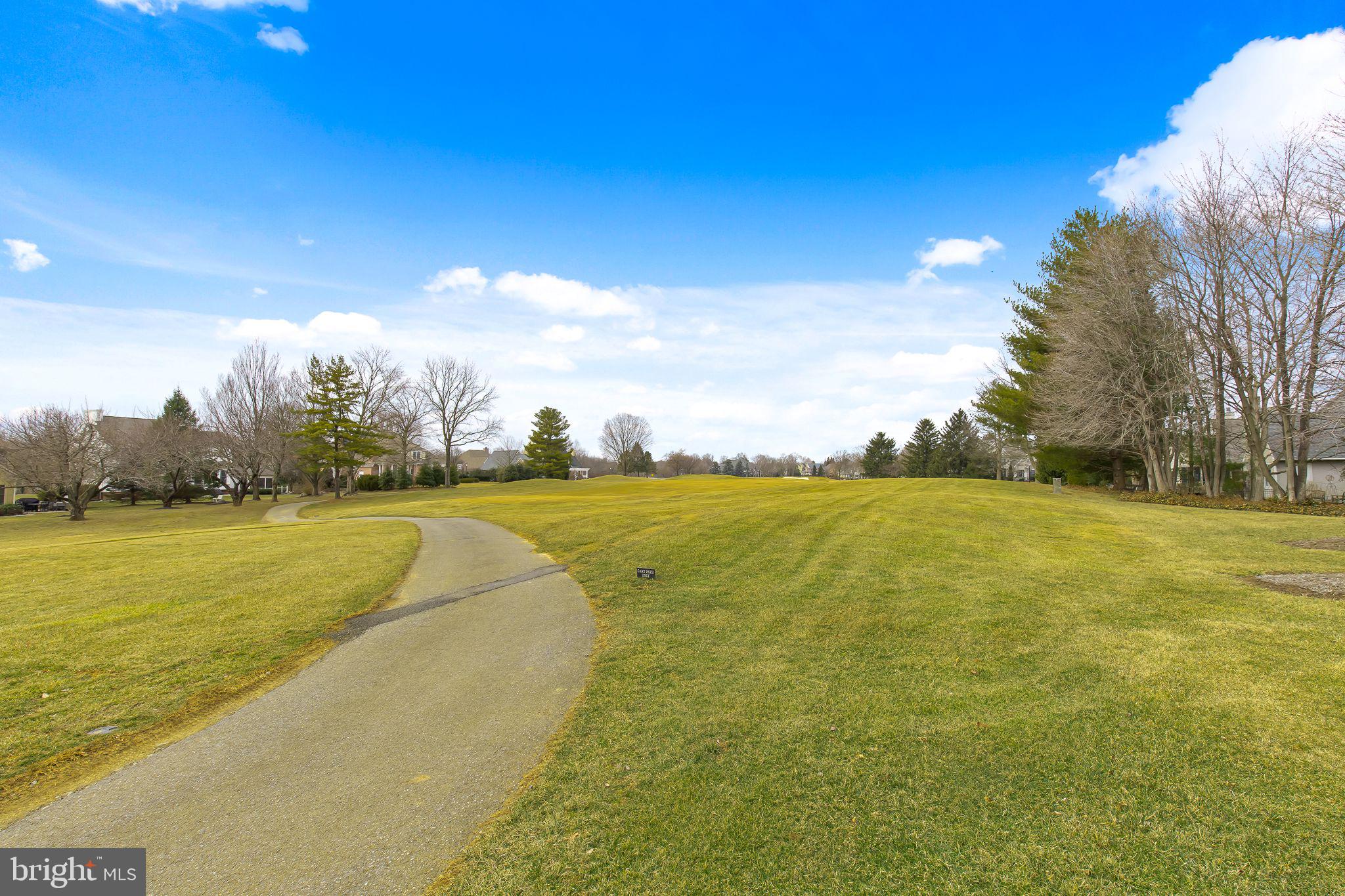 810 Woodfield Drive Lititz, PA 17543 - Photo 38 of 49 a view of an ocean view