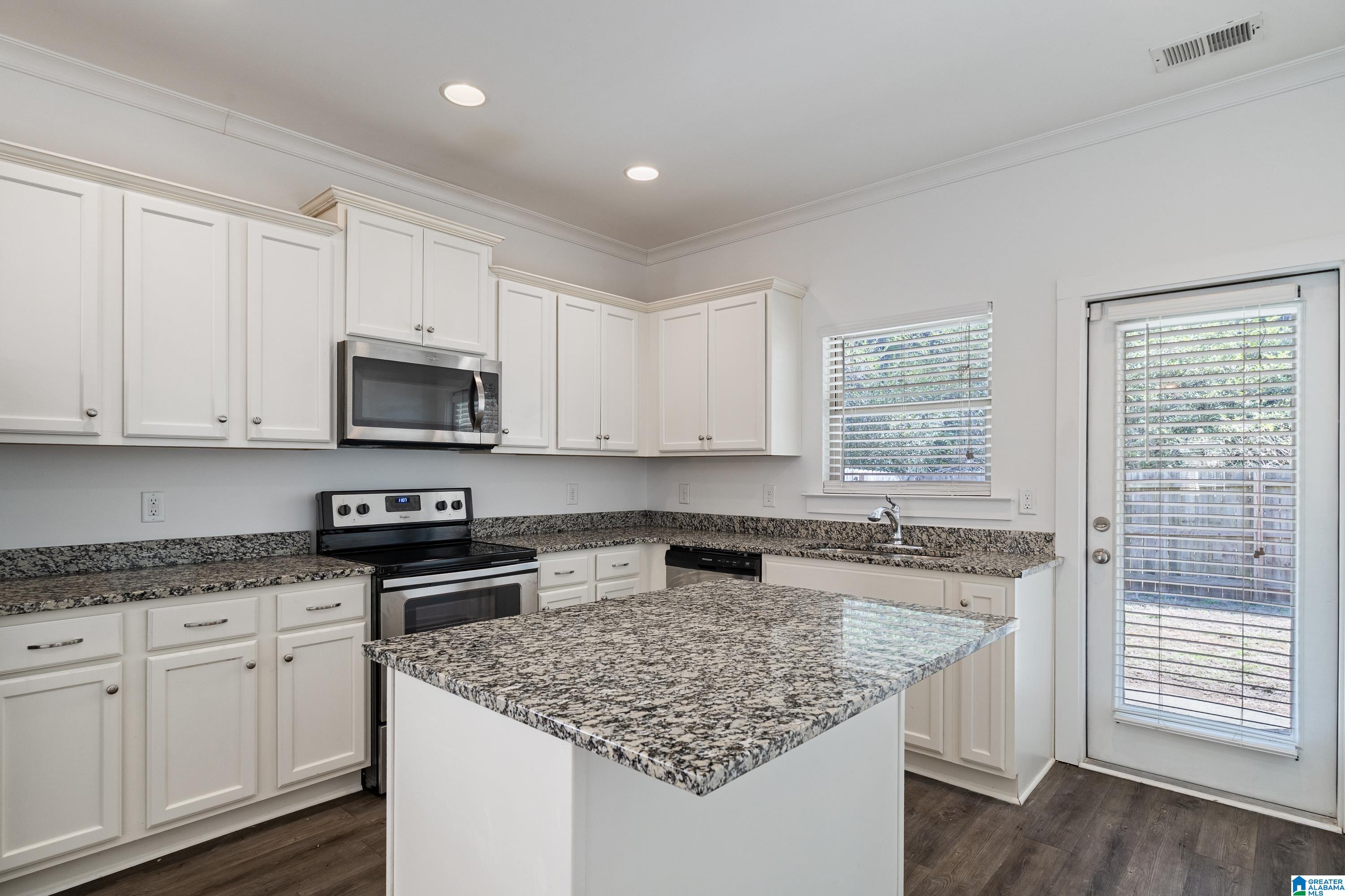 5548 Park Side Road Birmingham, AL 35244 - Photo 14 of 45