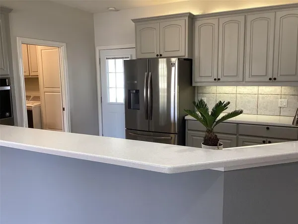 $300,000 | 6507 Shadowview Court, Mineral Wells, TX 76067