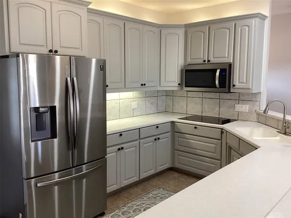 $300,000 | 6507 Shadowview Court, Mineral Wells, TX 76067