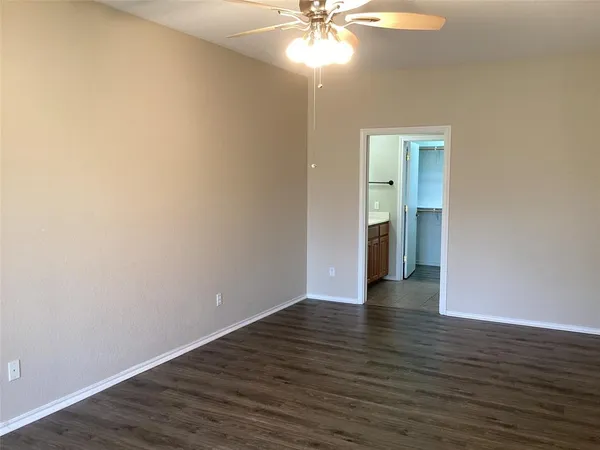 $300,000 | 6507 Shadowview Court, Mineral Wells, TX 76067