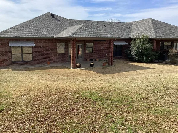 $300,000 | 6507 Shadowview Court, Mineral Wells, TX 76067