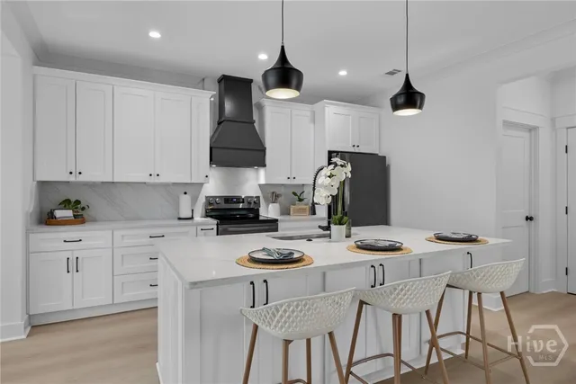 $649,000 | 824 East Bolton Street, Savannah, GA 31401