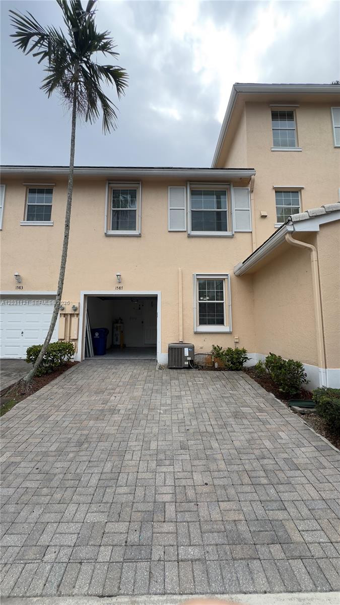 1587 Frederick Small Road Jupiter, FL 33458 - Photo 15 of 30
