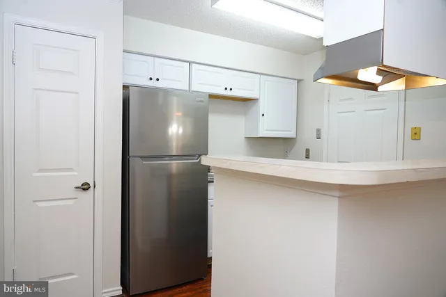 $254,000 | 1532 Lincoln Way, Unit 203, McLean, VA 22102