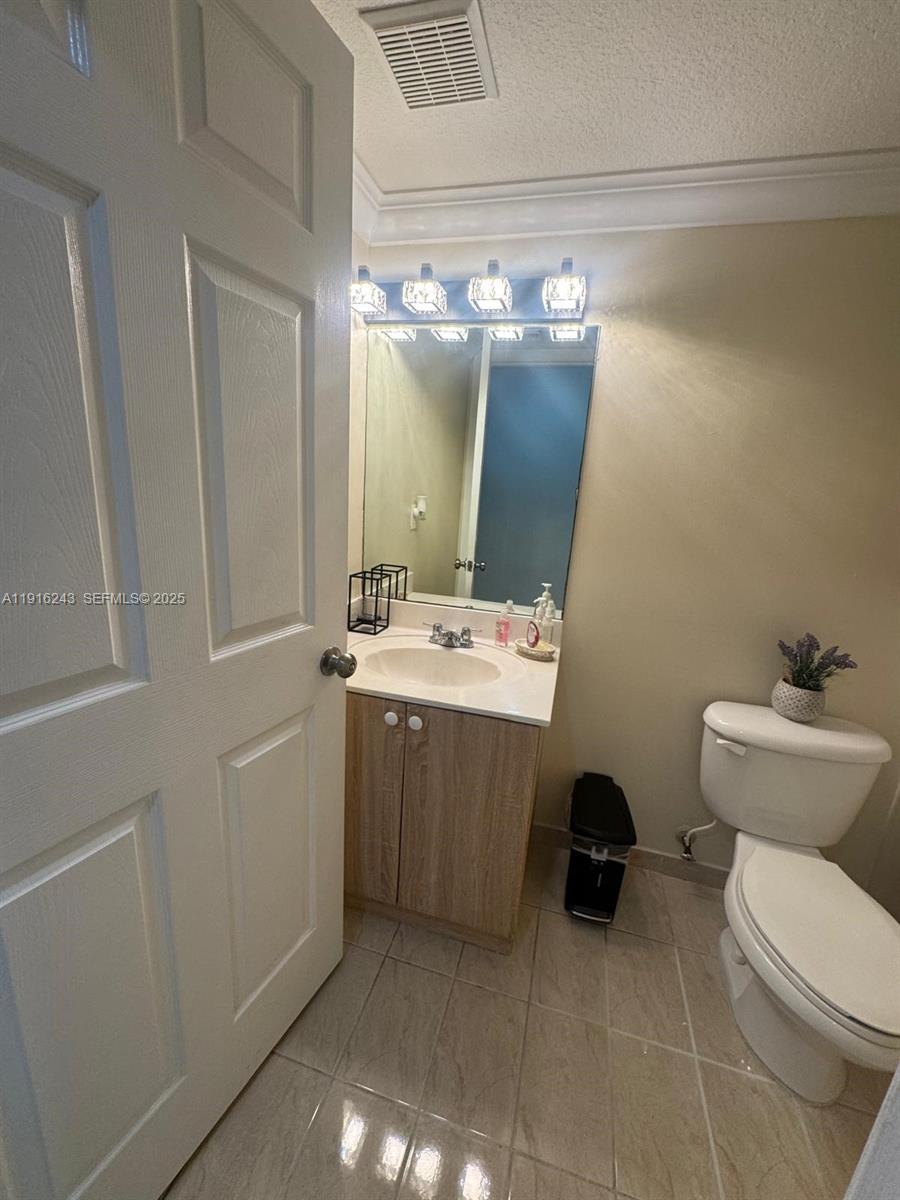 26328 Southwest 135th Place Homestead, FL 33032 - Photo 13 of 21