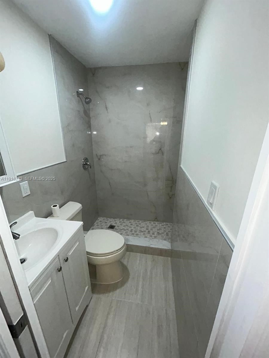 26328 Southwest 135th Place Homestead, FL 33032 - Photo 14 of 21