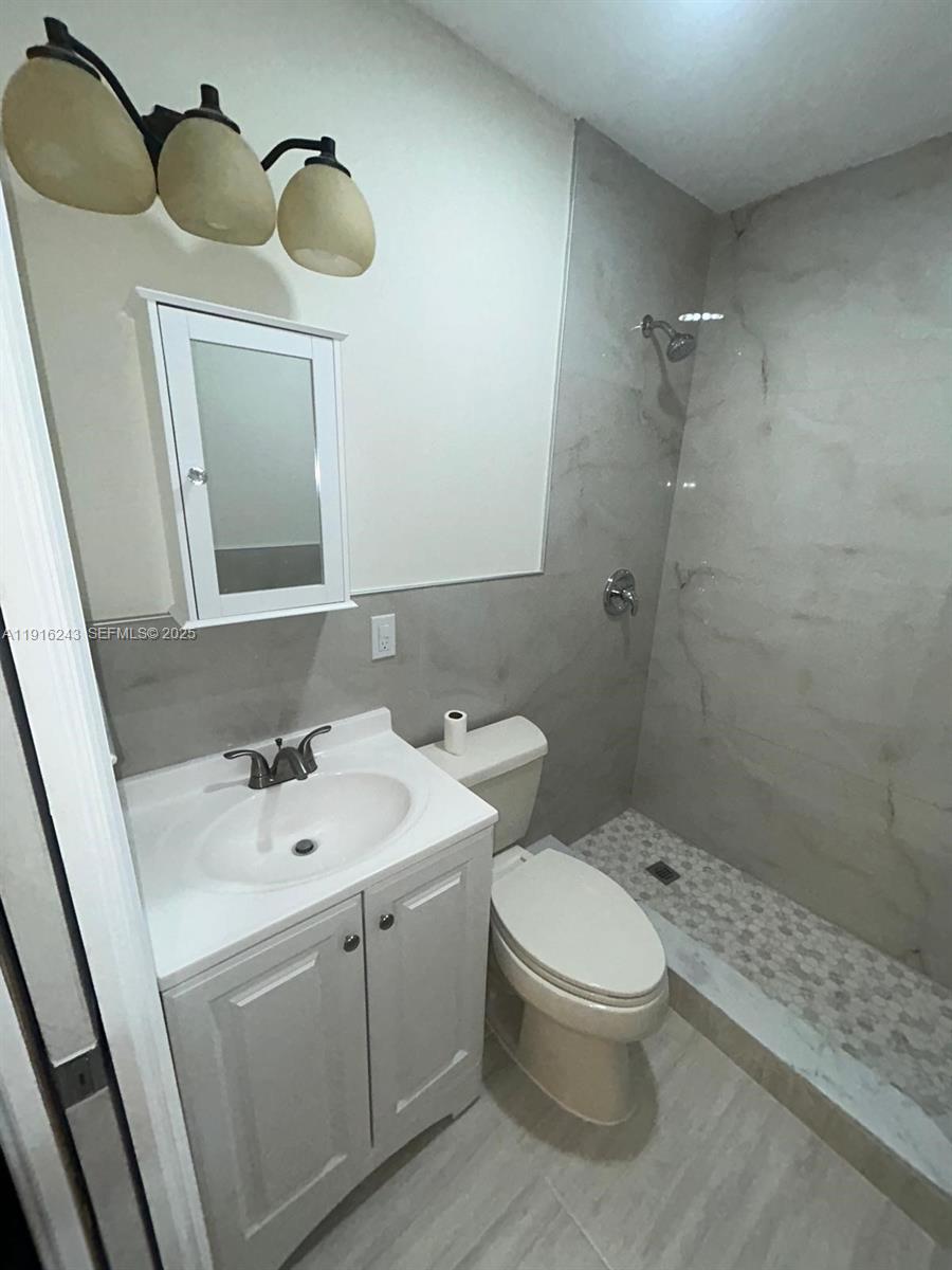 26328 Southwest 135th Place Homestead, FL 33032 - Photo 18 of 21