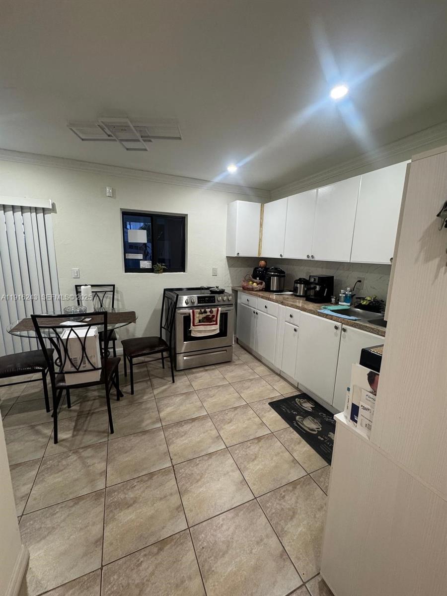 26328 Southwest 135th Place Homestead, FL 33032 - Photo 5 of 21