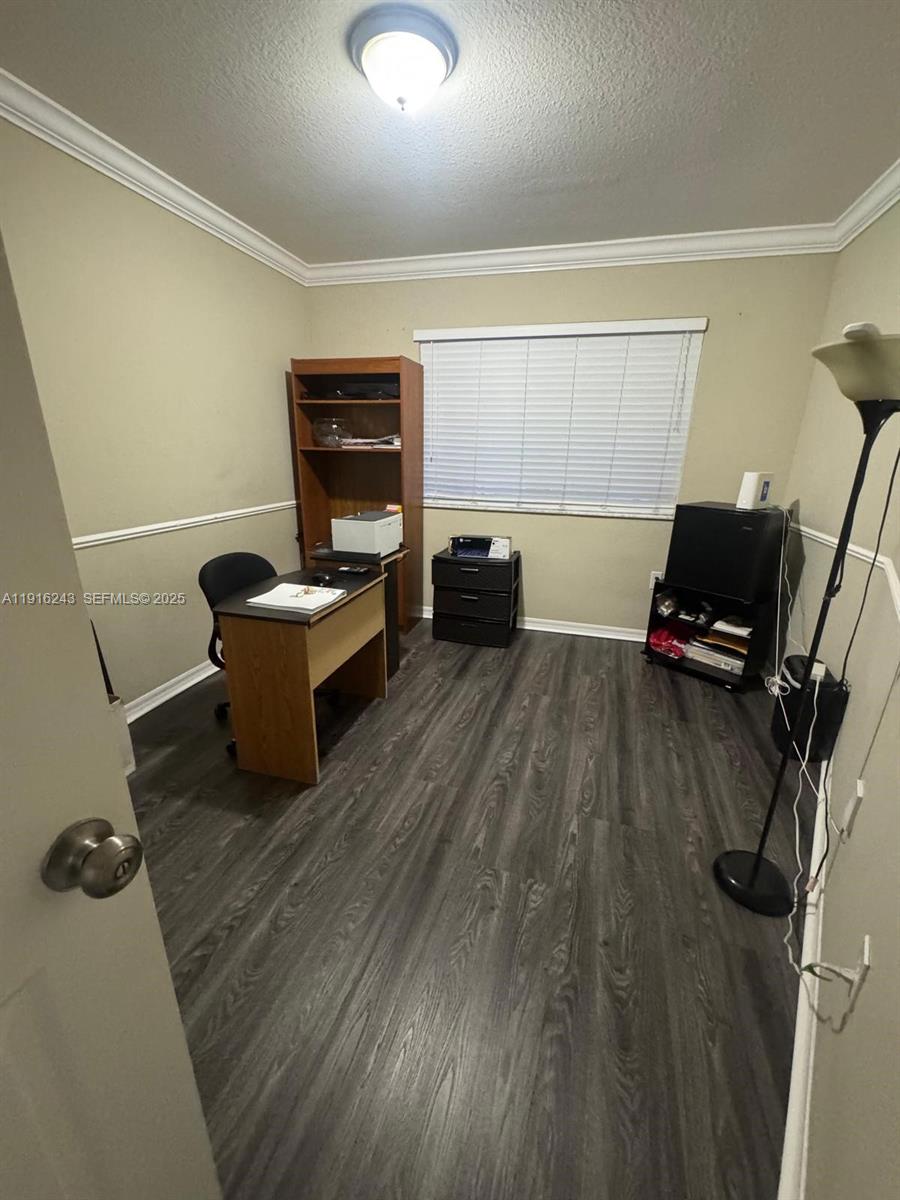 26328 Southwest 135th Place Homestead, FL 33032 - Photo 9 of 21