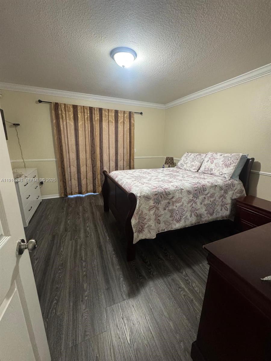 26328 Southwest 135th Place Homestead, FL 33032 - Photo 10 of 21