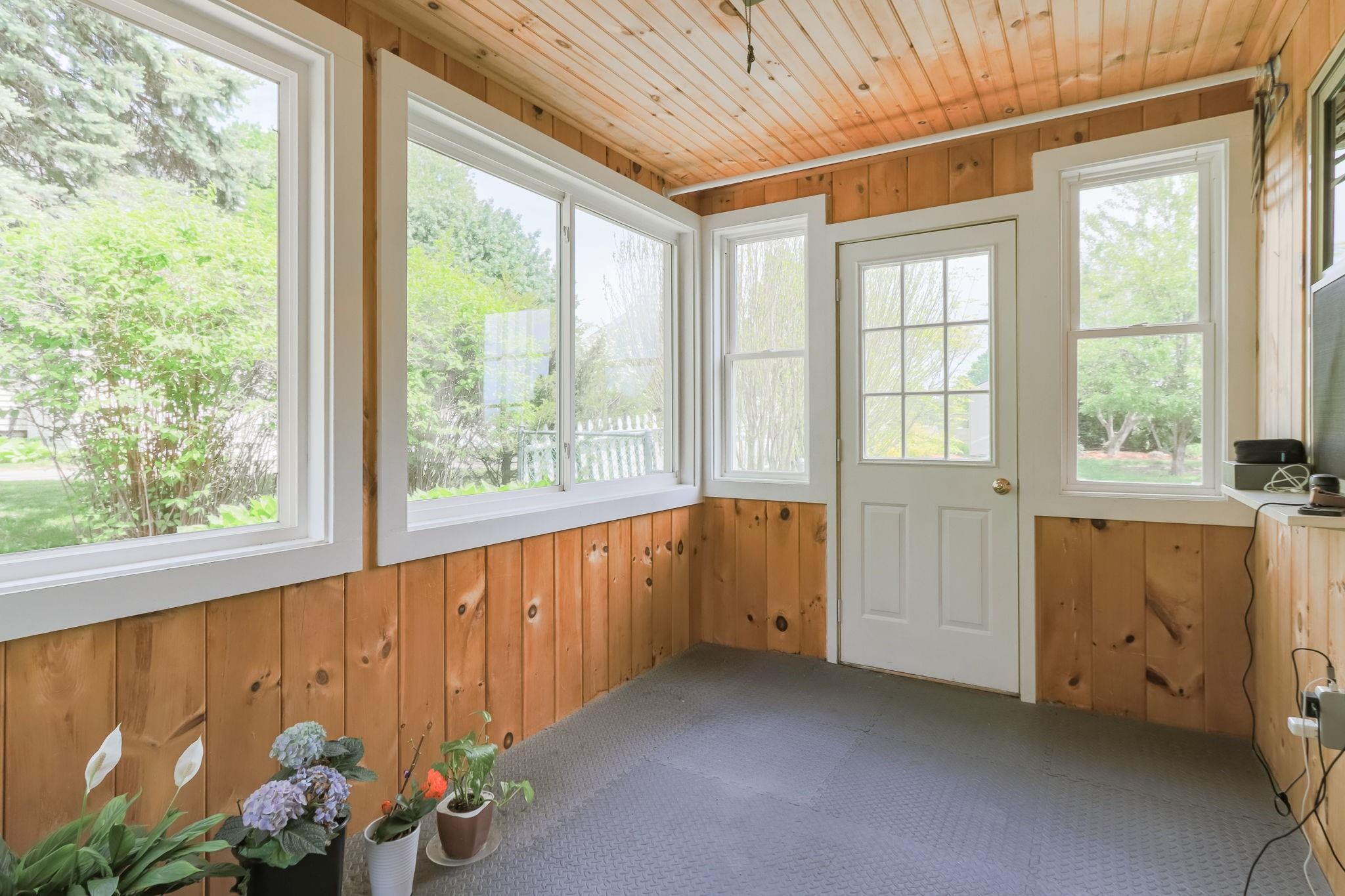 39 Dearborn Avenue Hampton, NH 03842 - Photo 36 of 48