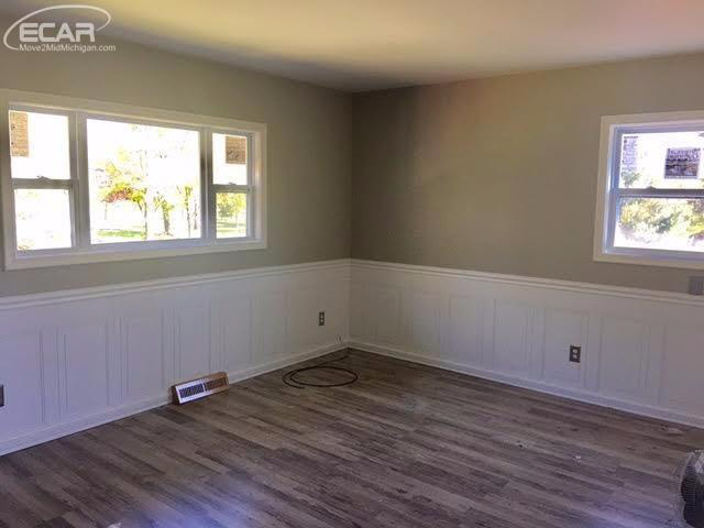 3182 Morrish Road Flushing, MI 48433 - Photo 12 of 23 21293407-11.JPG