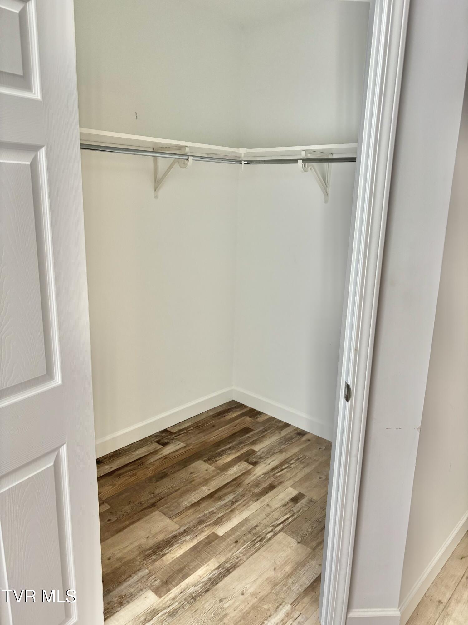 1412 R Indian Ridge Road Johnson City, TN 37604 - Photo 12 of 14 IMG_0532