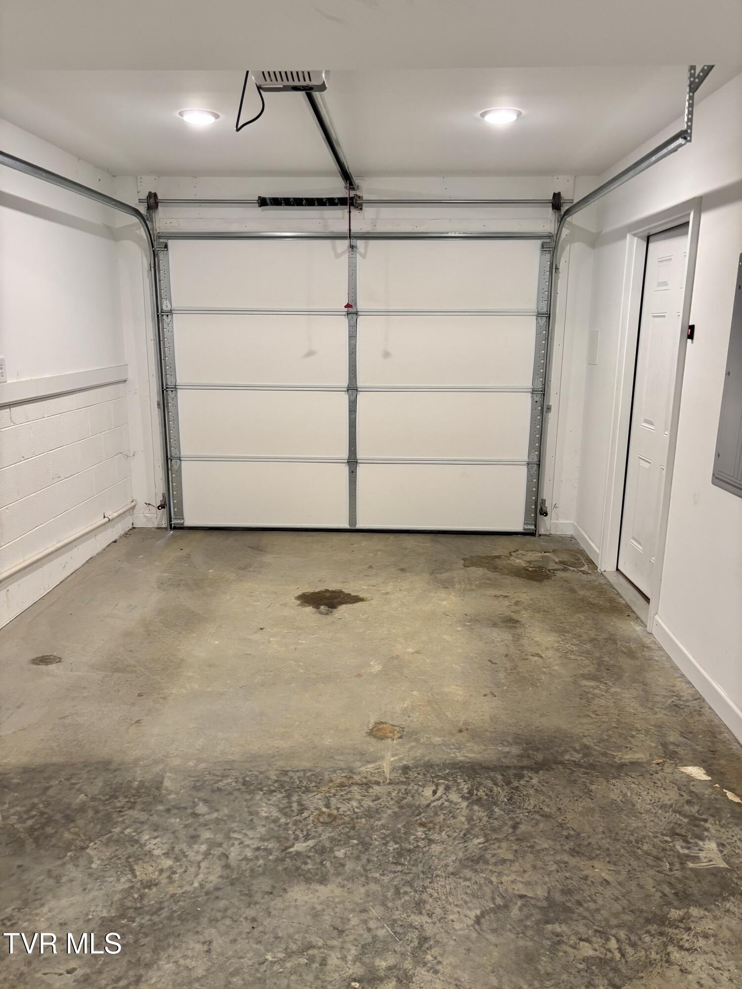 1412 R Indian Ridge Road Johnson City, TN 37604 - Photo 13 of 14 IMG_0530