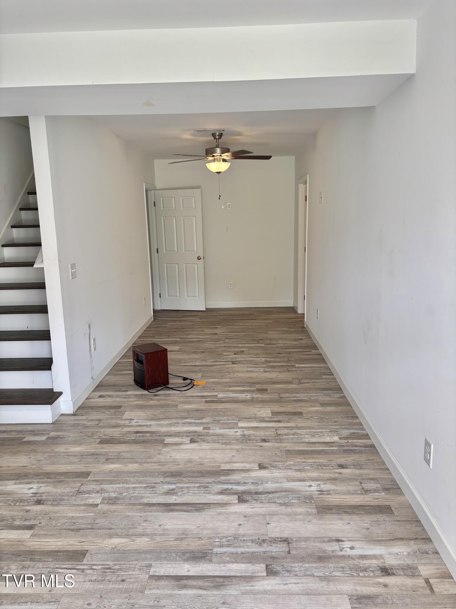 1412 R Indian Ridge Road Johnson City, TN 37604 - Photo 10 of 14 IMG_0529