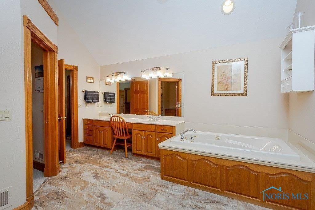12060 Neapolis Waterville Road Whitehouse, OH 43571 - Photo 29 of 50 Gallery Image 29