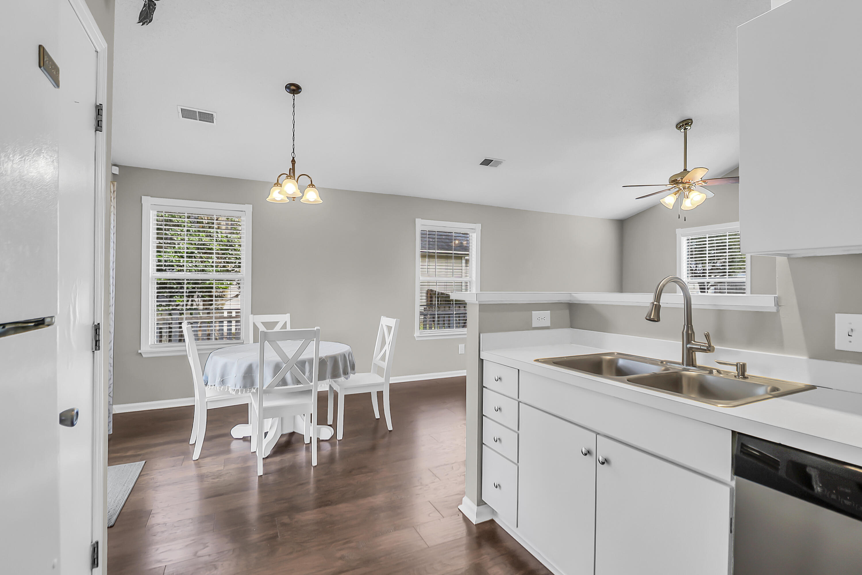 222 Lytham Court Charleston, SC 29414 - Photo 12 of 41 222 Lytham Ct -Tidalcreekphoto- (22)