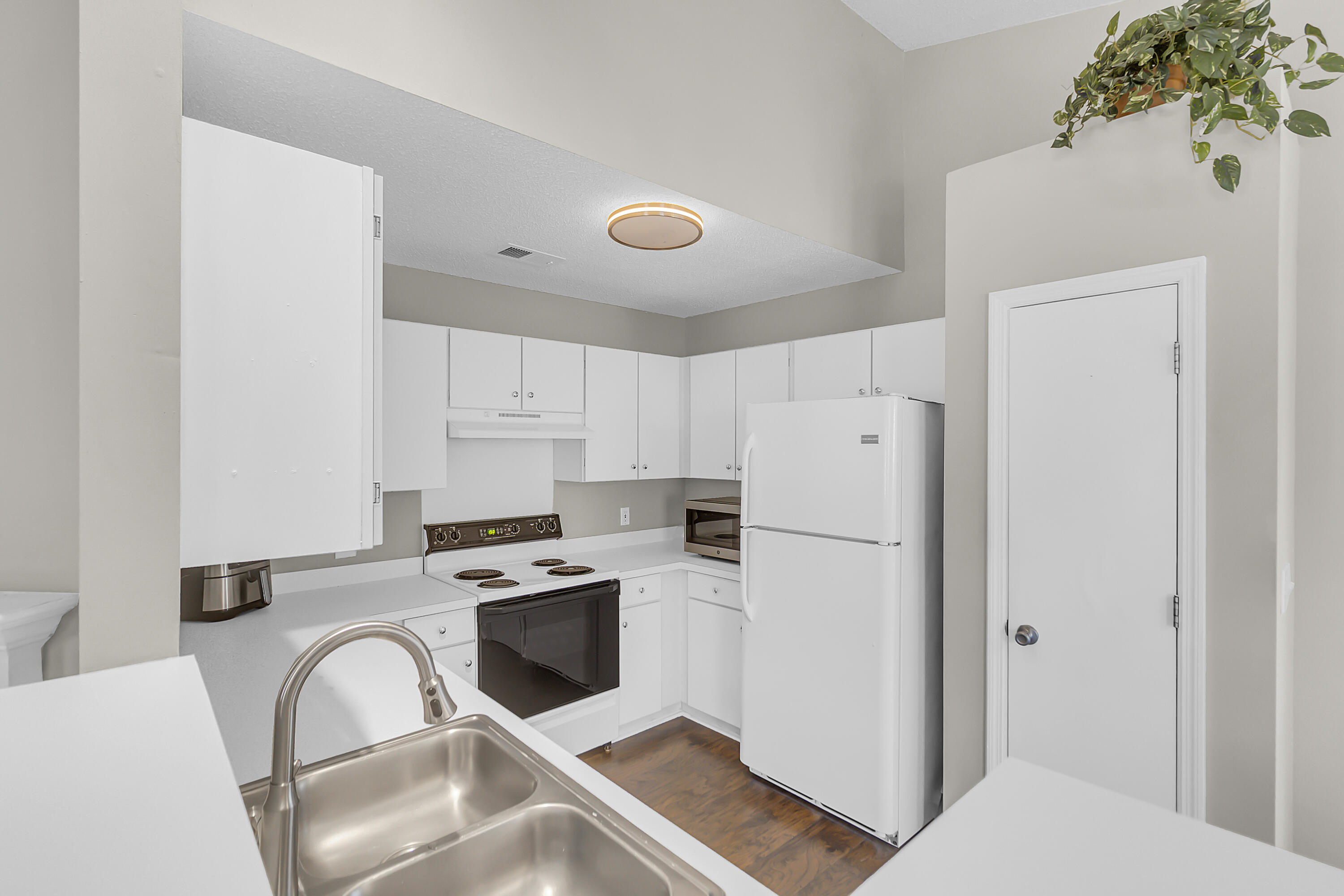 222 Lytham Court Charleston, SC 29414 - Photo 15 of 41 222 Lytham Ct -Tidalcreekphoto- (25)